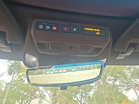 Used 2021 Chevrolet Corvette Stingray Preferred Cpe w/ Engine Appearance Package image 31