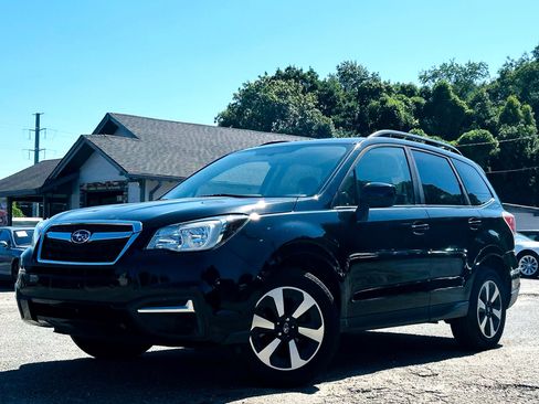 Used 2017 Subaru Forester 2.5i Premium w/ All-Weather Package image 2