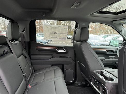 New 2025 GMC Sierra 1500 Denali w/ Denali Reserve Package image 5