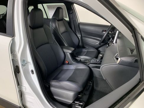 Used 2024 Toyota Corolla Cross AWD Hybrid w/ Convenience Package image 37