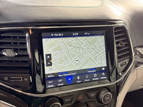 Used 2020 Jeep Grand Cherokee Summit AWD/4WD image 15