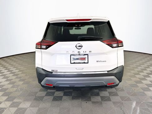 Used 2021 Nissan Rogue SV AWD/4WD image 9