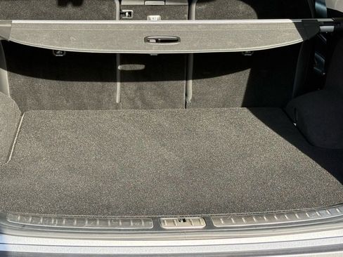 Used 2025 Genesis GV80 2.5T Standard image 15