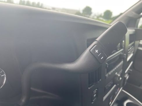 Used 2025 Chevrolet Express 2500 w/ Driver Convenience Package RWD image 26