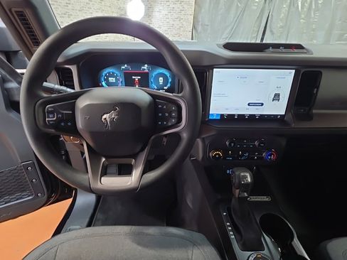 Used 2025 Ford Bronco 2-Door image 16