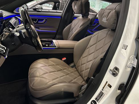Certified 2024 Mercedes-Benz Maybach S 580 4MATIC image 11