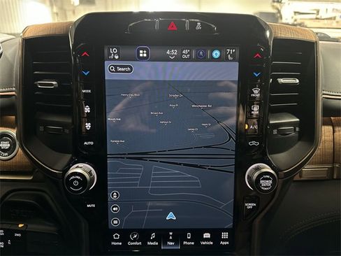 Used 2023 RAM 2500 Limited image 24