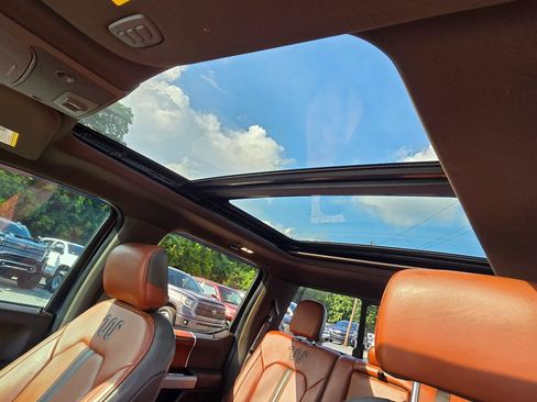 Used 2018 Ford F150 King Ranch w/ Equipment Group 601A Luxury AWD/4WD image 6