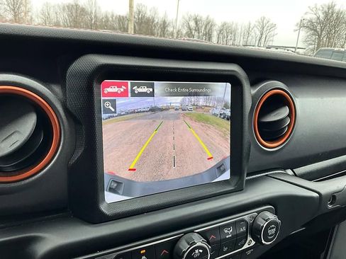 Used 2021 Jeep Gladiator Mojave image 18