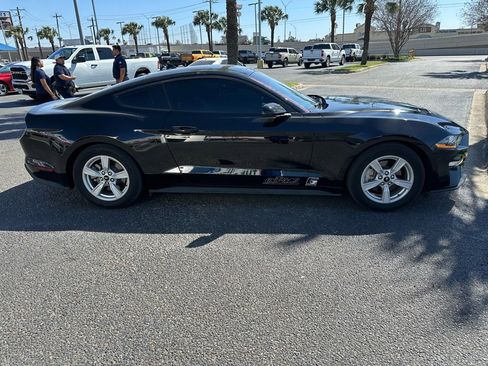 Used 2022 Ford Mustang Coupe image 7