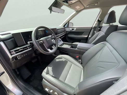 Used 2025 Hyundai Santa Fe SEL image 12