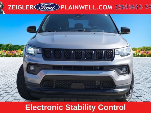 Used 2023 Jeep Compass Latitude AWD/4WD image 8