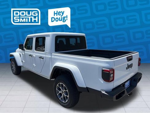 New 2025 Jeep Gladiator Sport AWD/4WD image 4