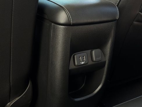 Used 2019 Chevrolet Colorado ZR2 w/ Colorado ZR2 Bison Edition AWD/4WD image 32