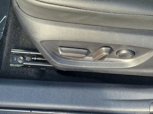 Used 2024 Toyota Camry SE image 18