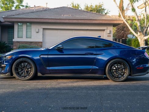 Used 2020 Ford Mustang Shelby GT350 w/ Technology Package image 3