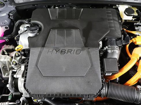 Used 2025 Hyundai Elantra Blue image 16