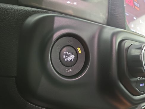 Used 2022 Jeep Wrangler Unlimited Sahara w/ LED Lighting Group image 25