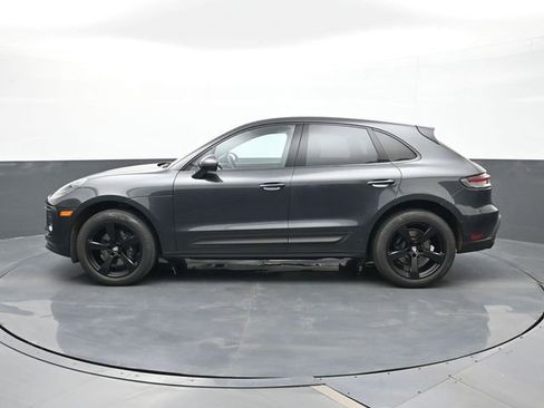 Certified 2023 Porsche Macan AWD/4WD image 2