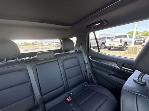 Used 2025 GMC Terrain Elevation w/ Elevation Premium Package AWD/4WD image 12