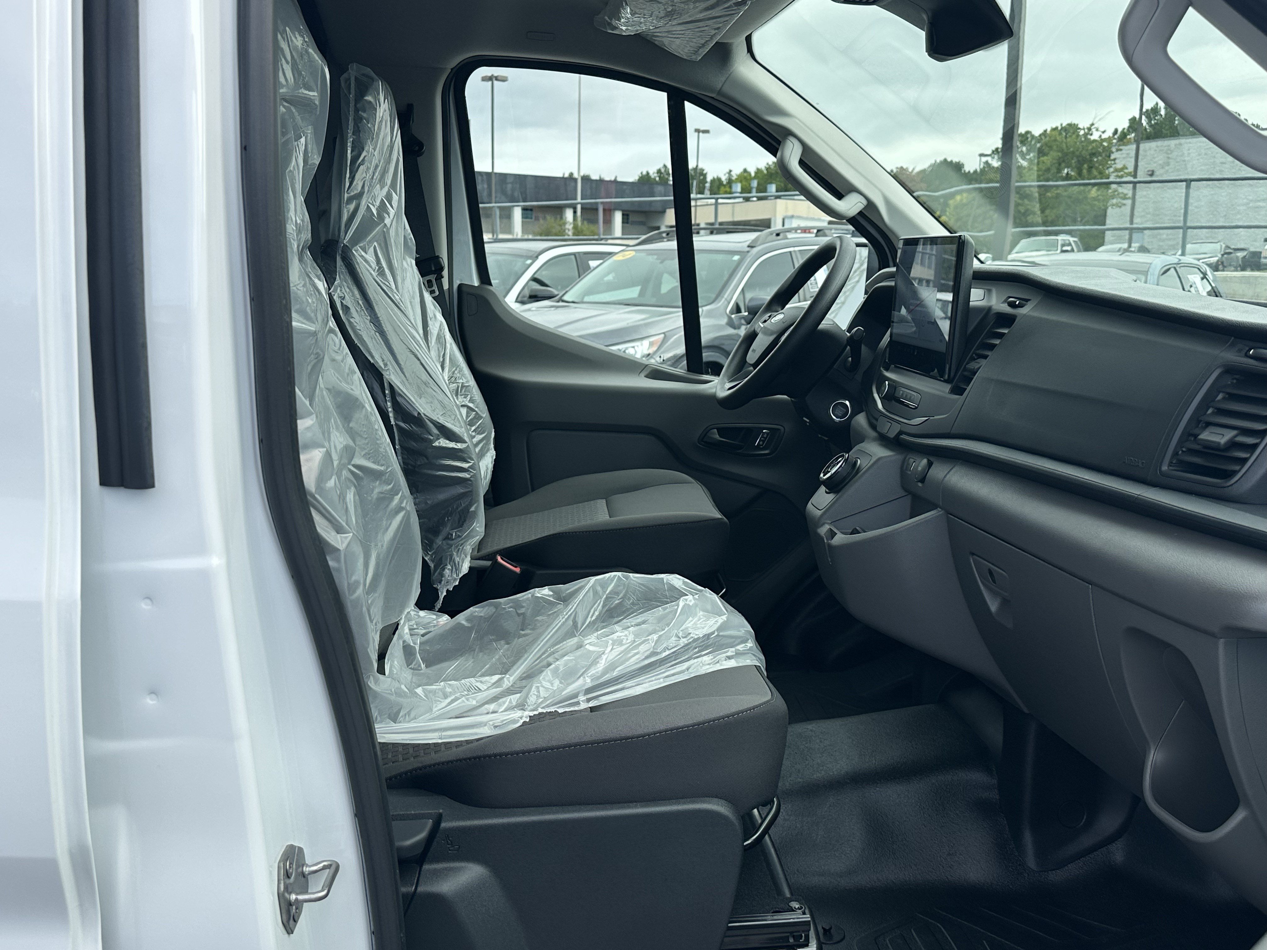 Used 2024 Ford E-Transit Low Roof RWD image 14