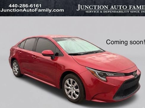 Used 2020 Toyota Corolla LE FWD image 1