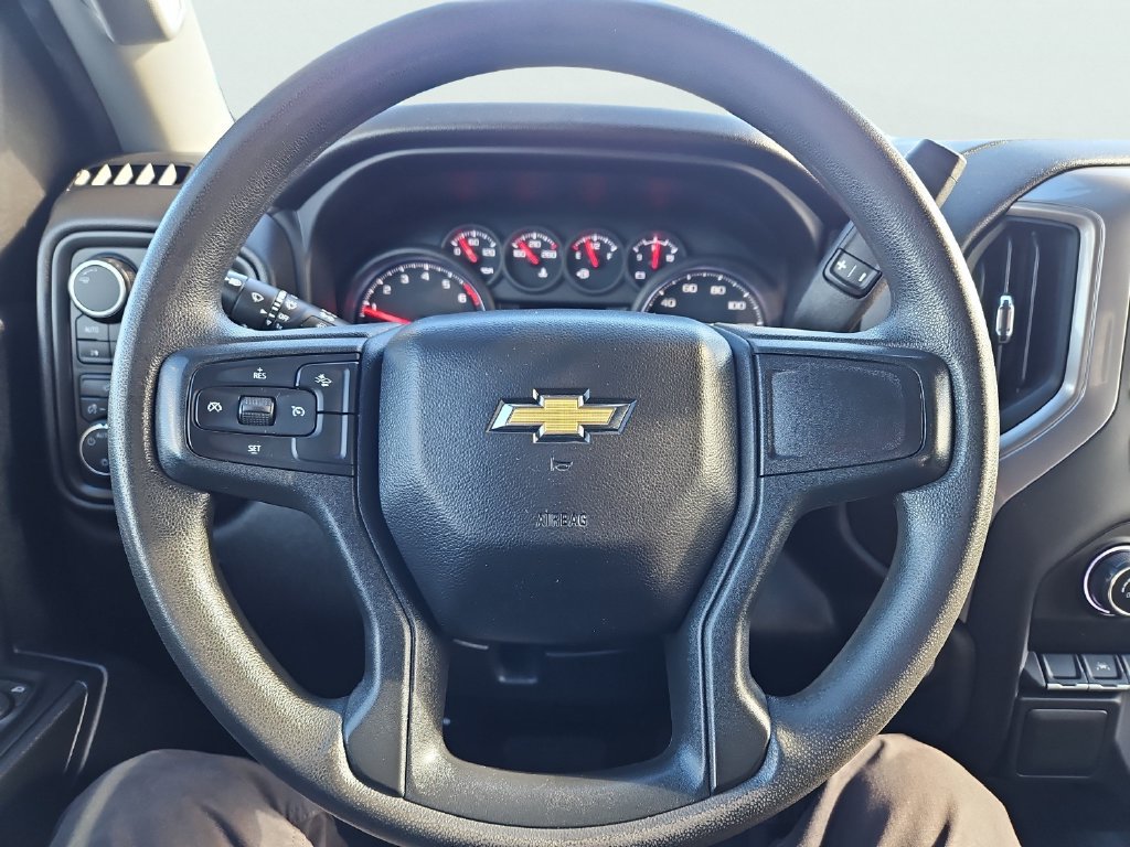 Used 2022 Chevrolet Silverado 1500 Custom AWD/4WD image 24