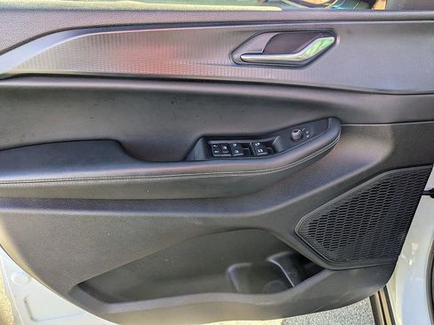 Used 2023 Jeep Grand Cherokee Altitude image 14