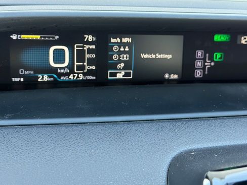Certified 2016 Toyota Prius Two image 23