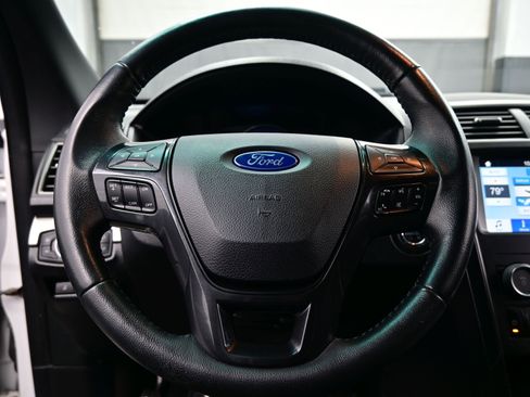 Used 2019 Ford Explorer XLT w/ Equipment Group 201A image 24