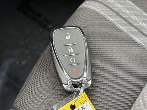 Used 2025 Chevrolet Blazer LT image 30