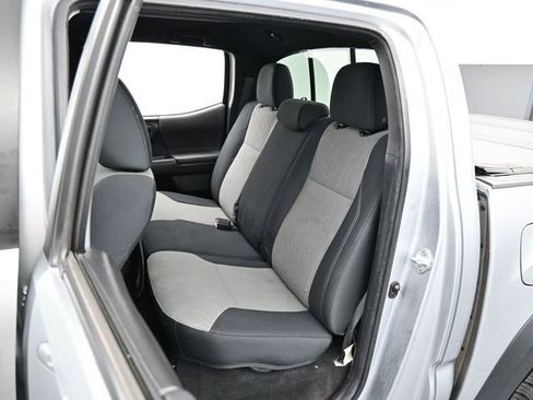 Used 2023 Toyota Tacoma TRD Off-Road w/ Technology Package AWD/4WD image 26