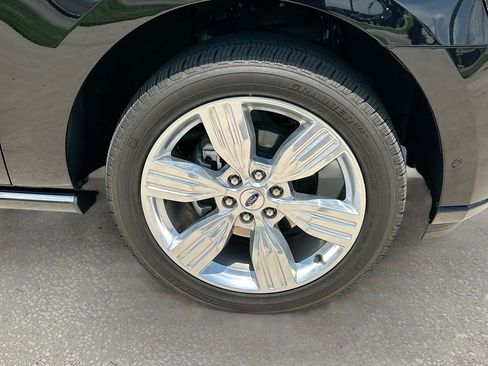Used 2024 Ford Expedition Max Platinum AWD/4WD image 33