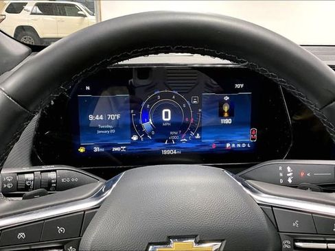 Used 2025 Chevrolet Equinox LT image 13