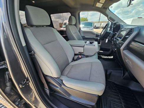 Used 2020 Ford F250 XL w/ STX Appearance Package image 27