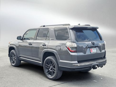 Used 2019 Toyota 4Runner Limited AWD/4WD image 3