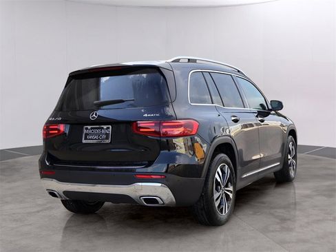 New 2025 Mercedes-Benz GLB 250 4MATIC image 7