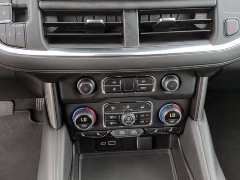 Used 2024 Chevrolet Tahoe LT RWD image 18