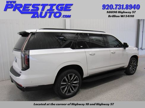 Used 2021 Cadillac Escalade ESV Sport w/ Heavy-Duty Trailer Package AWD/4WD image 4