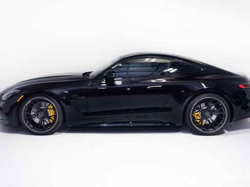 Used 2025 Mercedes-Benz AMG GT 63 image 5