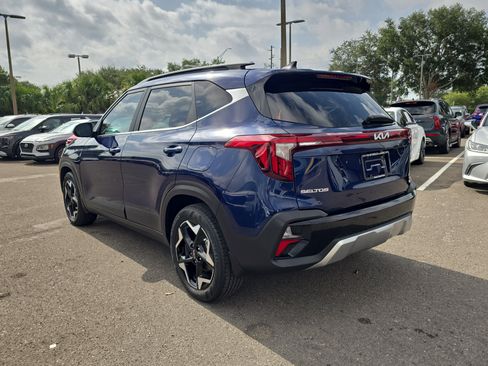 Certified 2024 Kia Seltos EX FWD image 6