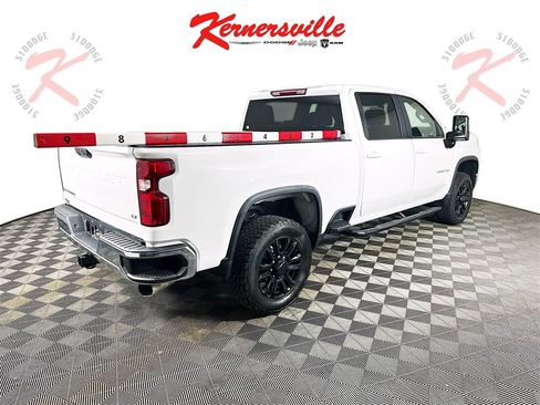 Used 2021 Chevrolet Silverado 2500 LT w/ Z71 Off-Road Package image 7