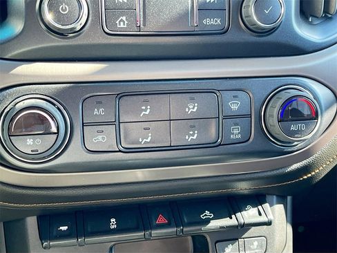 Used 2022 GMC Canyon AT4 w/ Trailering Package image 16