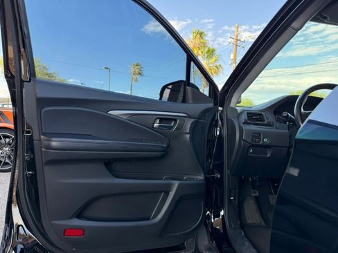 Used 2017 Honda Pilot EX-L image 37