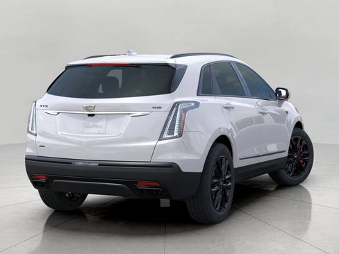 New 2026 Cadillac XT5 Sportv w/ LPO, Onyx Lite Package AWD/4WD image 4