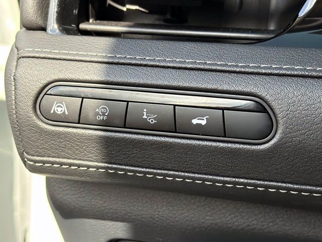 Used 2025 INFINITI QX80 Sensory AWD/4WD image 30