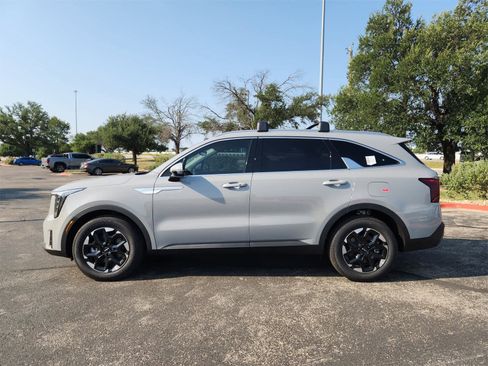 New 2026 Kia Sorento S w/ S Panoramic Sunroof Package image 3