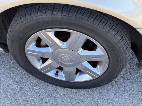 Used 2007 Cadillac DTS Luxury I w/ Trunk Convenience Package image 21