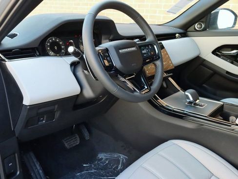 Used 2026 Land Rover Range Rover Evoque S image 15