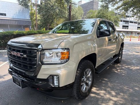 Used 2022 GMC Canyon AT4 AWD/4WD image 3